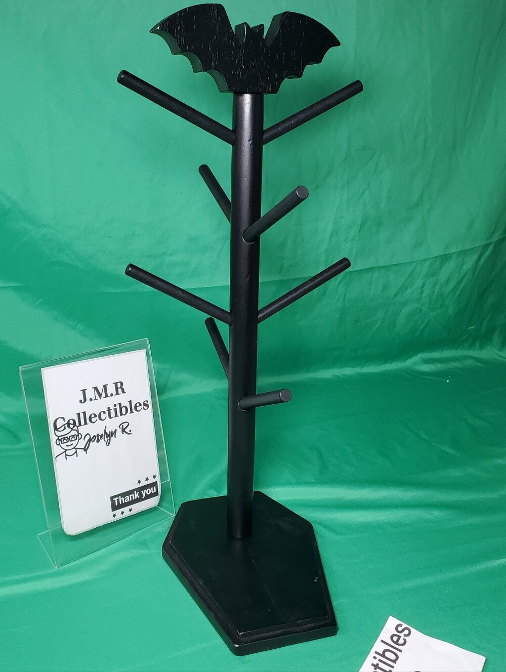 Bat Mug Holder Tree - 8 Hooks Rack for Gothic Home Decor - Wood Mug Tree